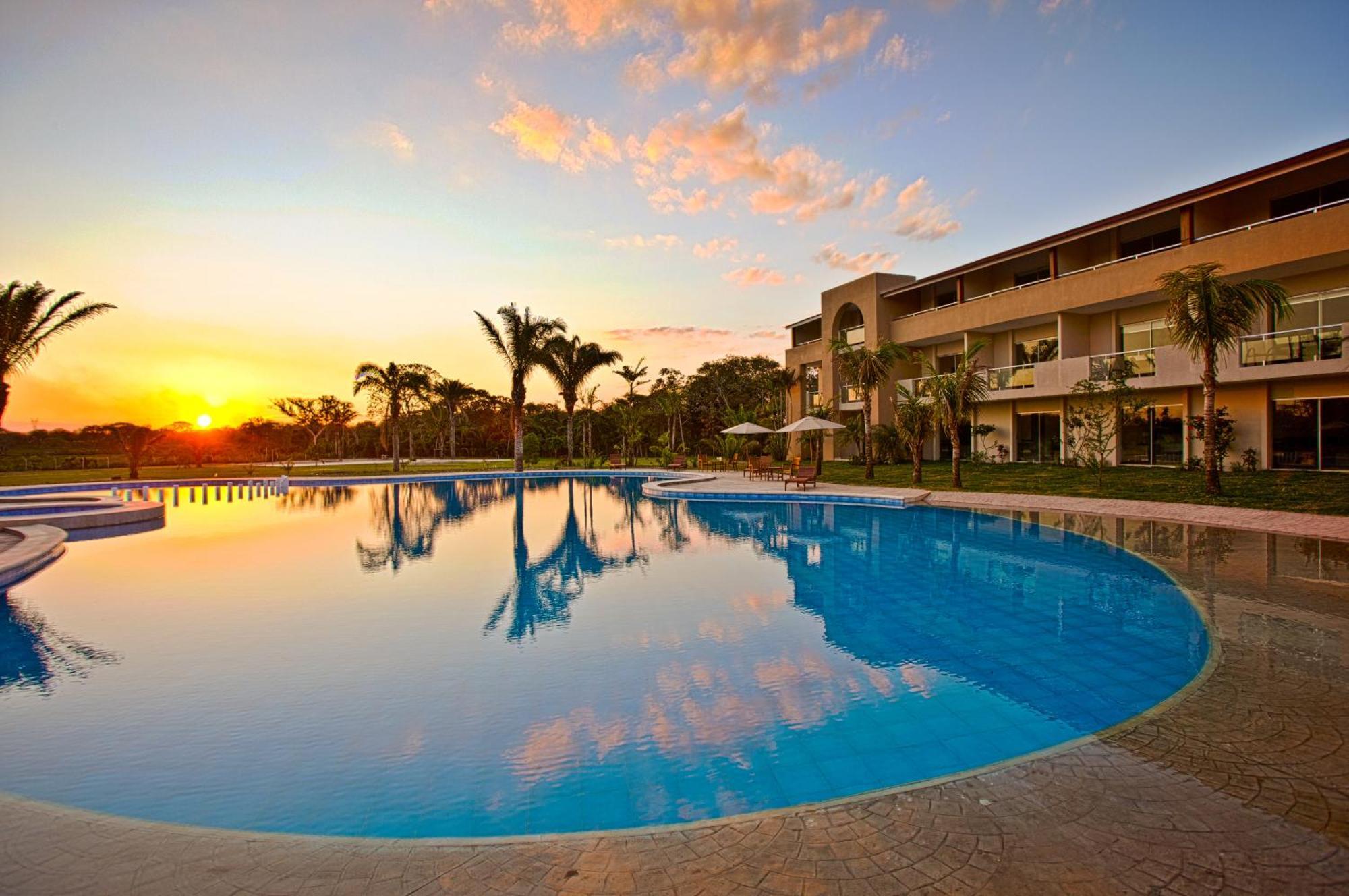 Sun Hotel Warnes Buitenkant foto