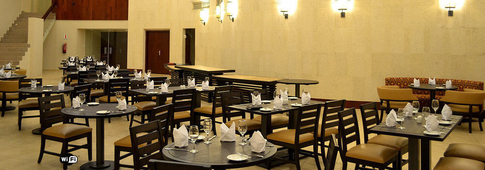 Sun Hotel Warnes Buitenkant foto