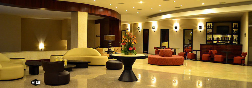 Sun Hotel Warnes Buitenkant foto
