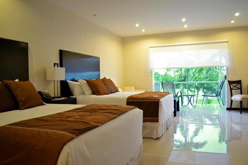 Sun Hotel Warnes Buitenkant foto