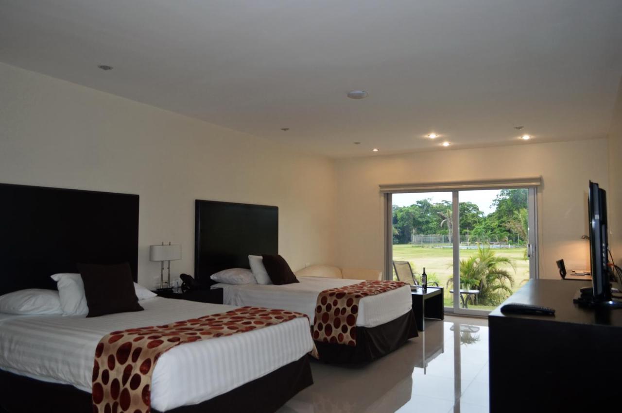 Sun Hotel Warnes Buitenkant foto