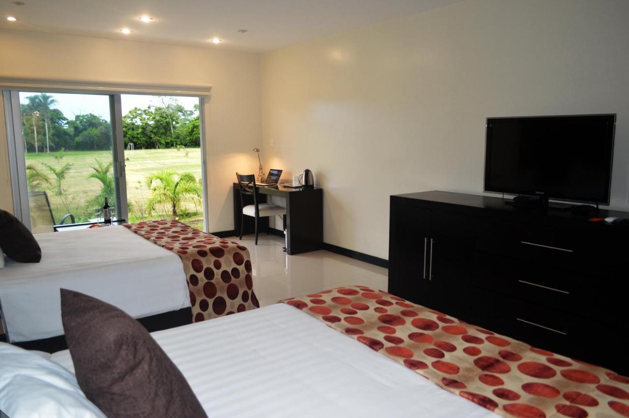 Sun Hotel Warnes Buitenkant foto