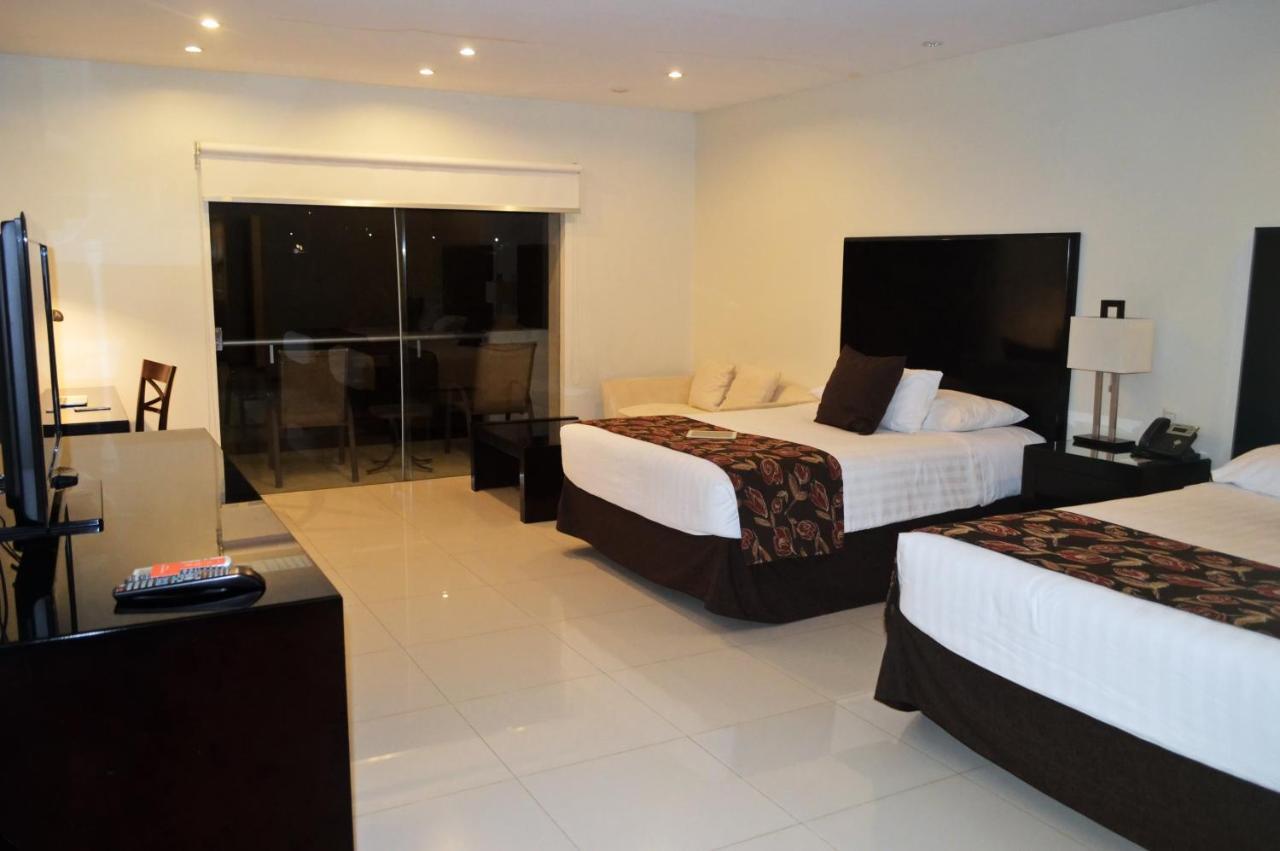 Sun Hotel Warnes Buitenkant foto